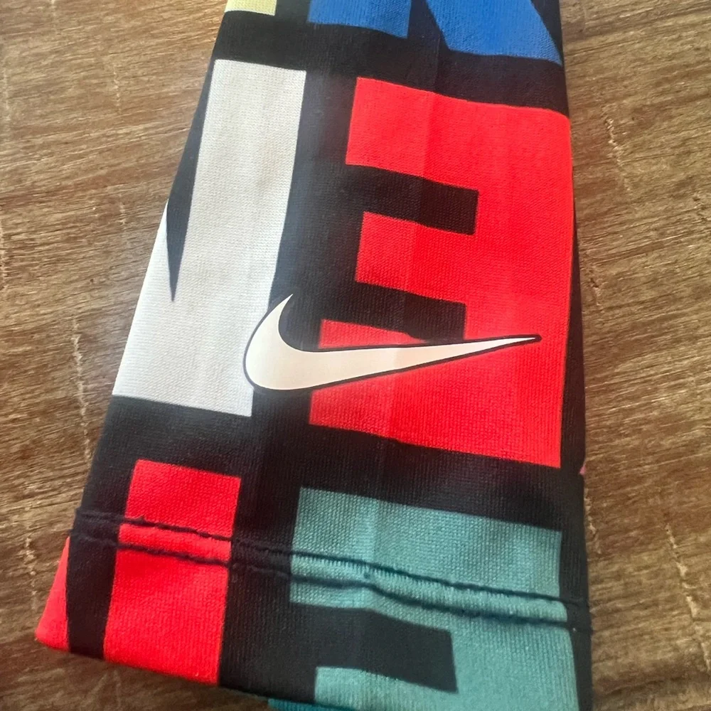 Nike baby girl multicolored leggings 12m - Picture 2 of 2